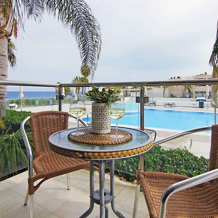 Diana - Coralli Beachfront Apartment Protaras Exteriér fotografie