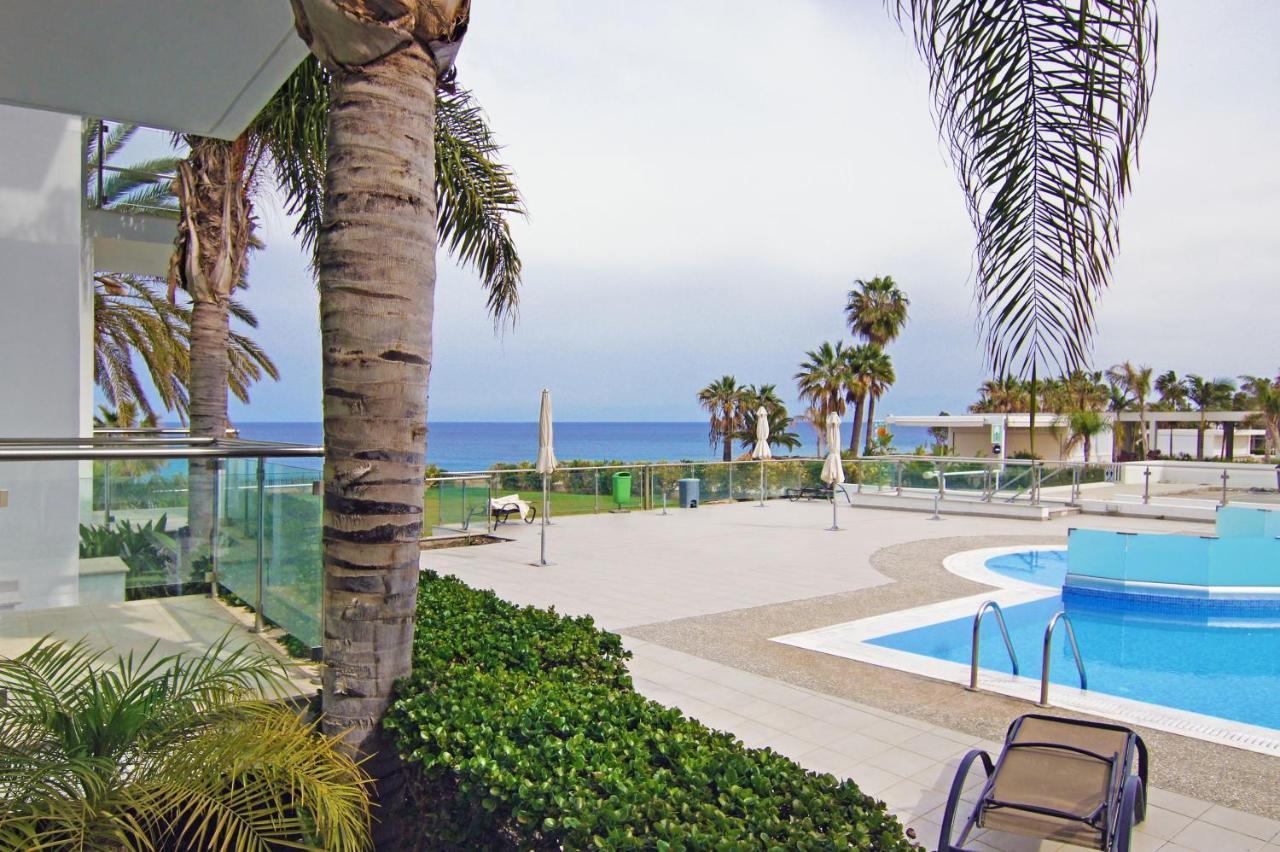 Diana - Coralli Beachfront Apartment Protaras Exteriér fotografie