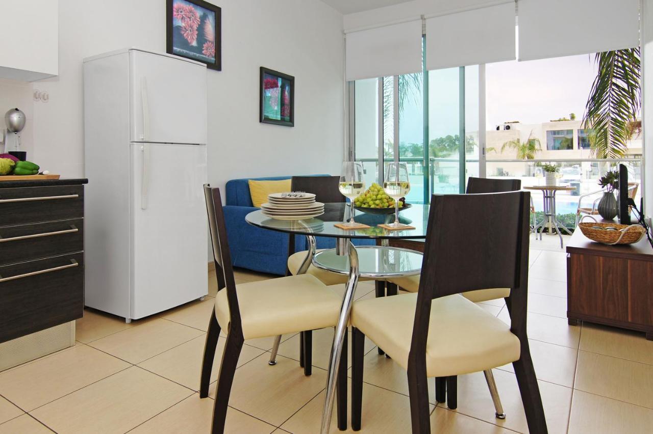 Diana - Coralli Beachfront Apartment Protaras Exteriér fotografie