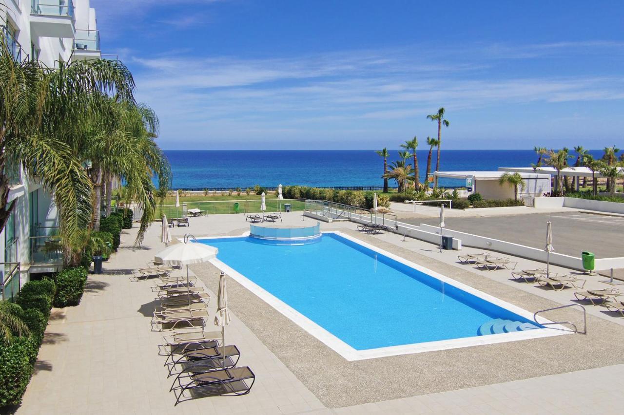 Diana - Coralli Beachfront Apartment Protaras Exteriér fotografie