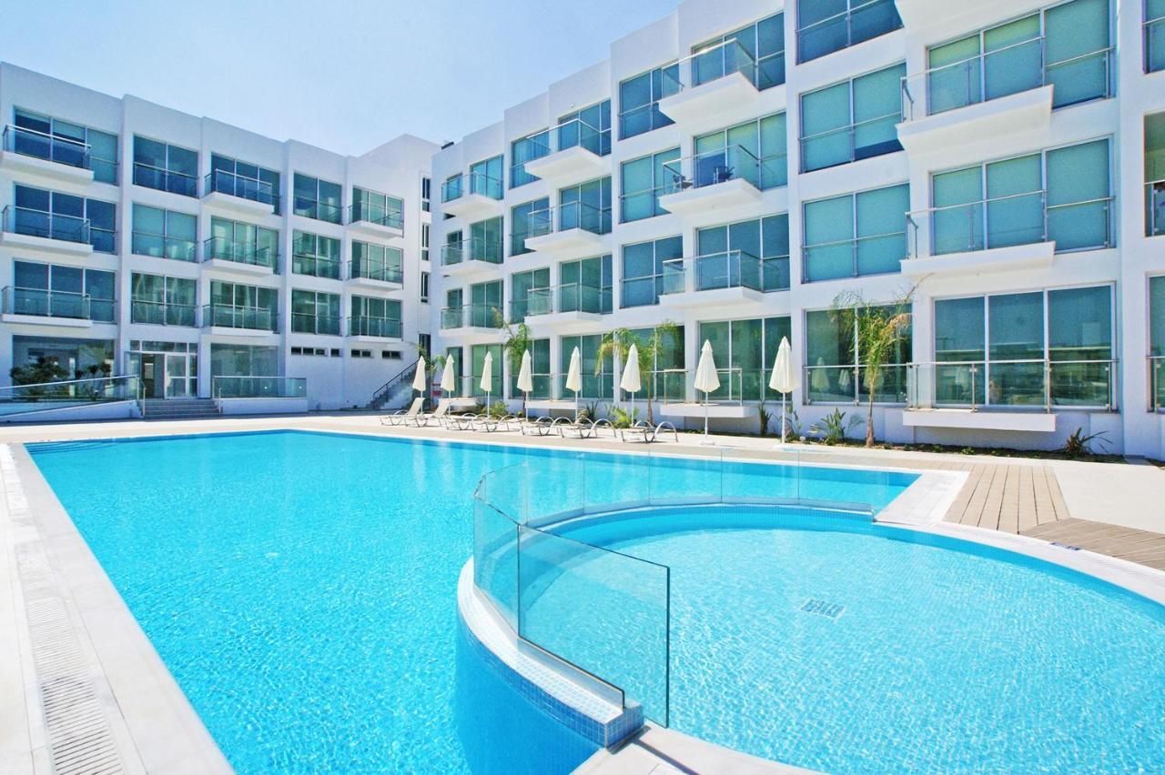 Diana - Coralli Beachfront Apartment Protaras Exteriér fotografie